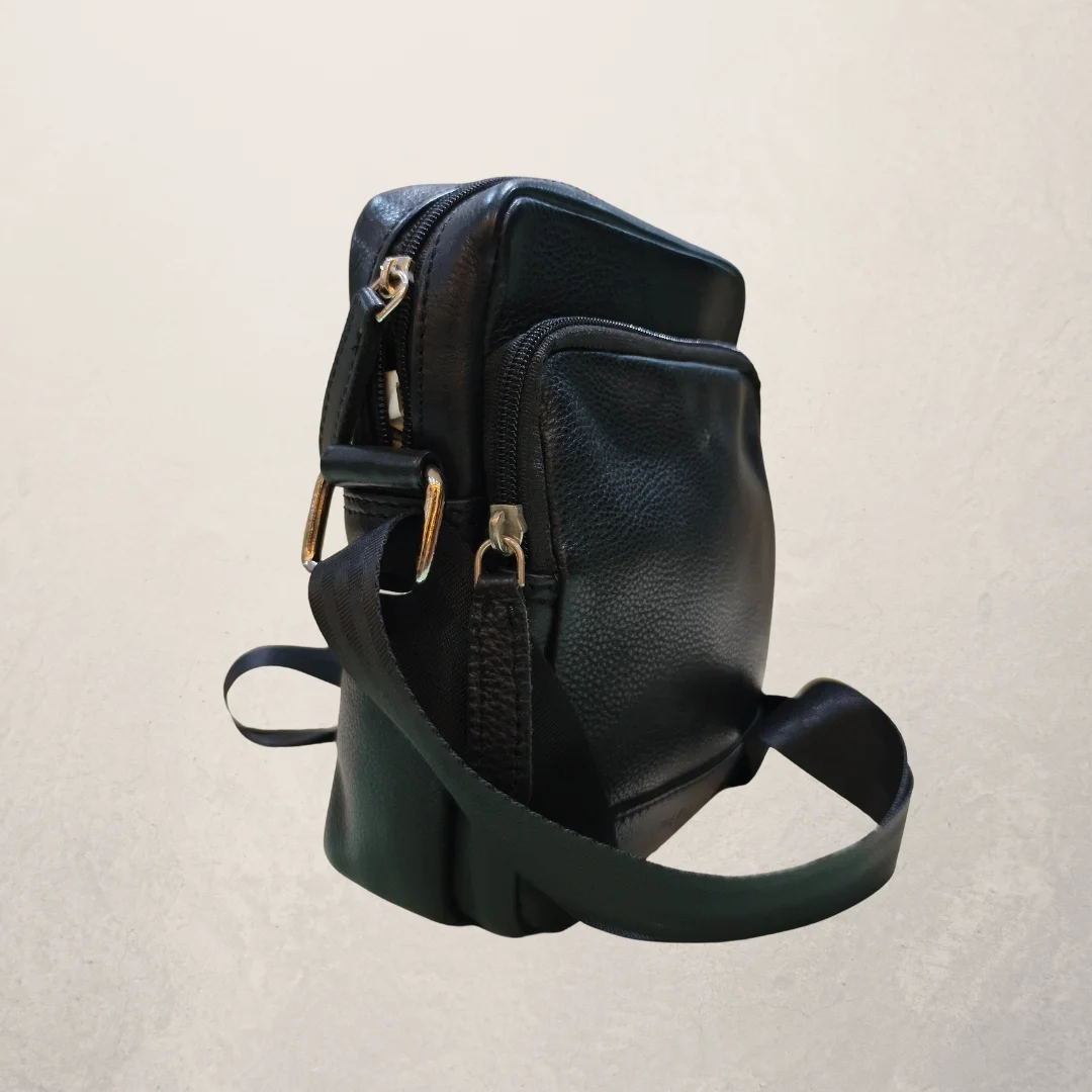 Crossbodies photo 4