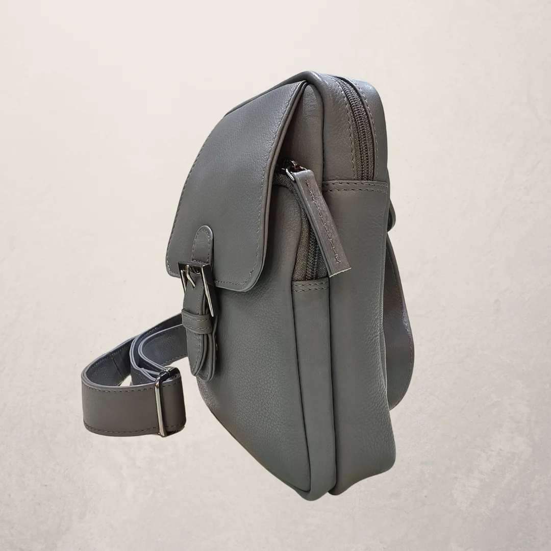 Crossbodies photo 6