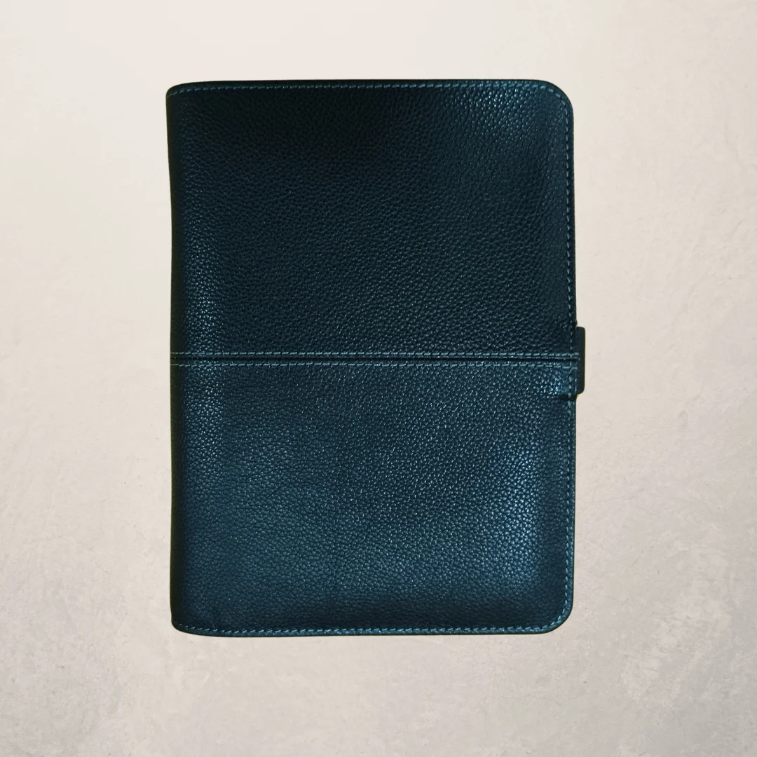 Stationary photo 3