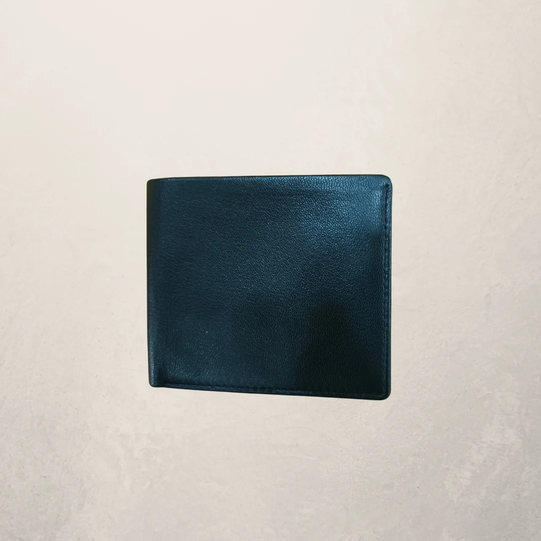 Wallets & Clutches photo 13